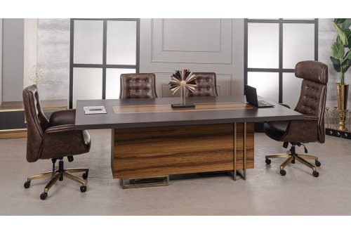 Patran Toplantı Masası